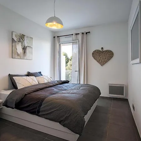 Superbe 3 P, 10 Mn De La Avec Piscine Et Parking Apartment